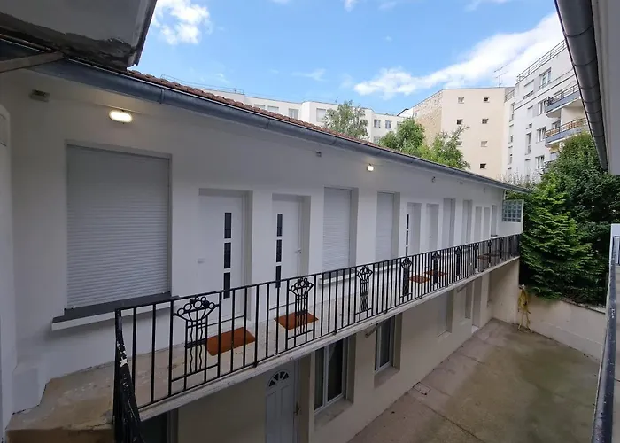 2G- Studio Tout Equipe Avec Cuisine Proche Paris